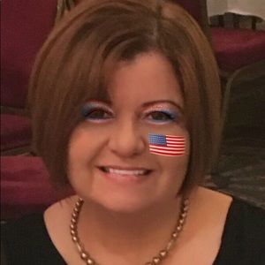 Meet your Posher, Aurea